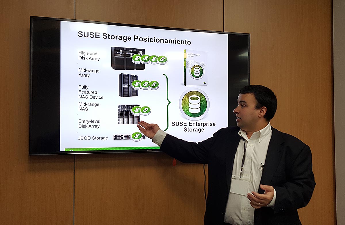 Sebastián Martínez, responsable de desarrollo de negocio de Suse en España explica el posicionamiento de las soluciones de almacenamiento de la compañía.